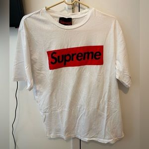 Supreme White Tshirt